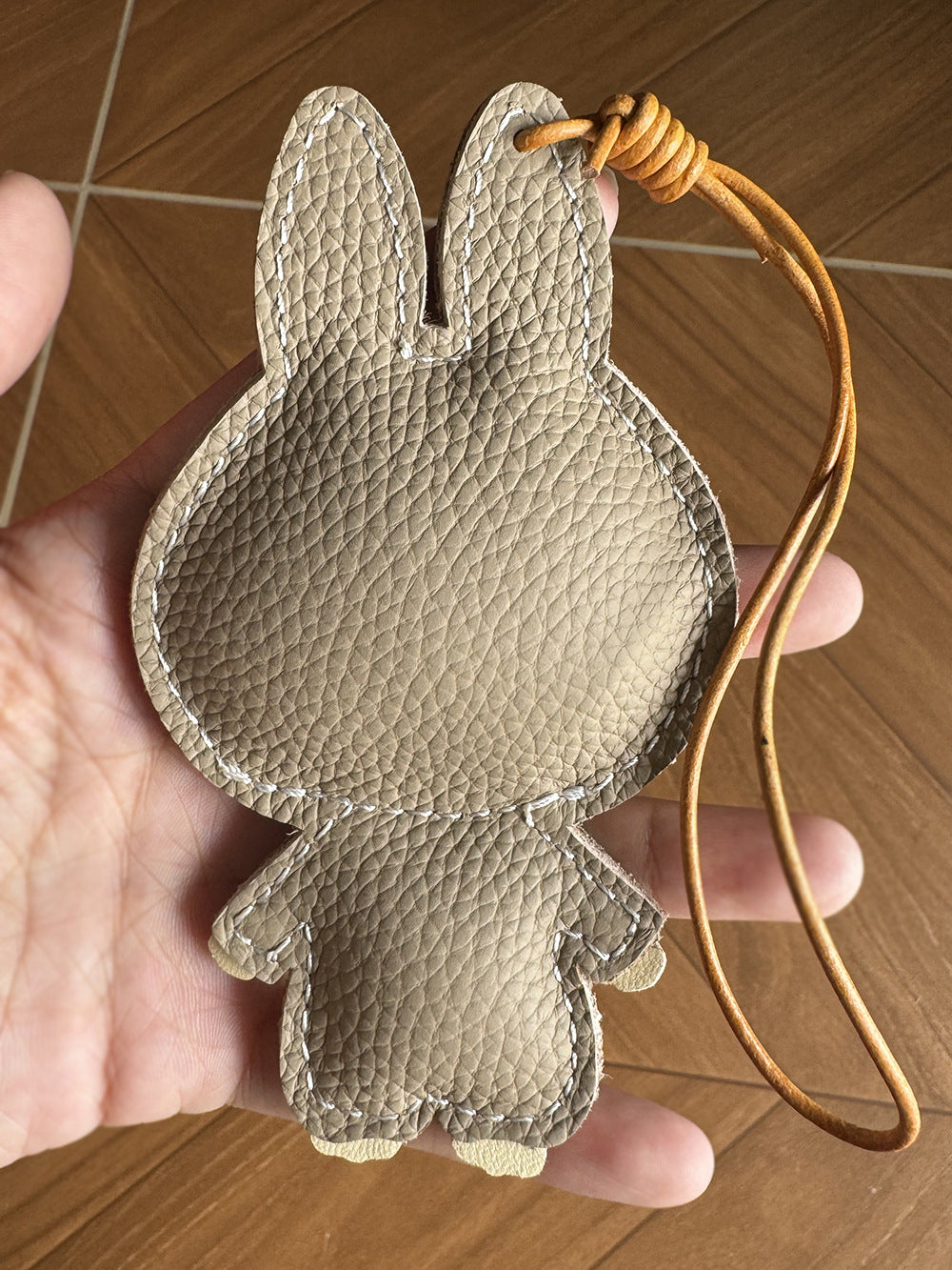 Handmade Leather Bunny Doll Keychain – Colorful Cartoon Bag Charm, Kawaii Leather Pendant, Gift for Her
