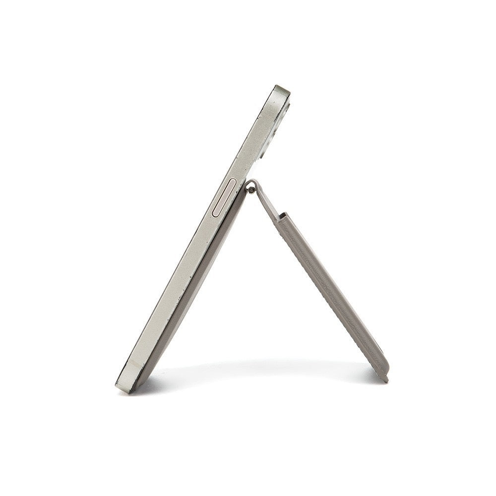 LEAVO MagSafe Mirror Wallet – Magnetic Card Holder & Stand