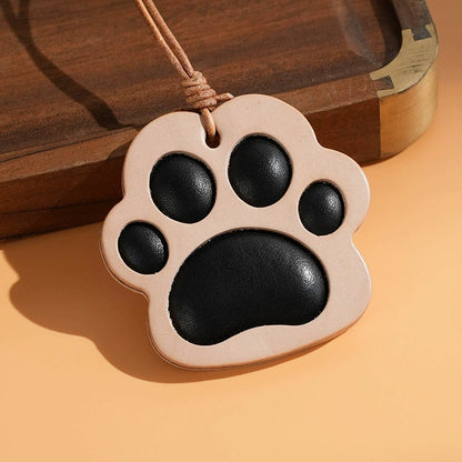 Handmade Leather Cat Paw Charm – Cute 3D Keychain Gift for Cat Lovers