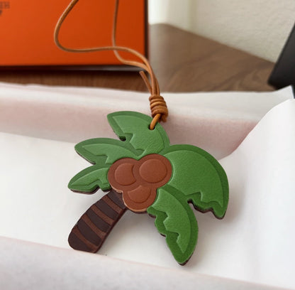 Handmade Leather Palm Tree Bag Charm – Tropical Coconut Keychain Gift